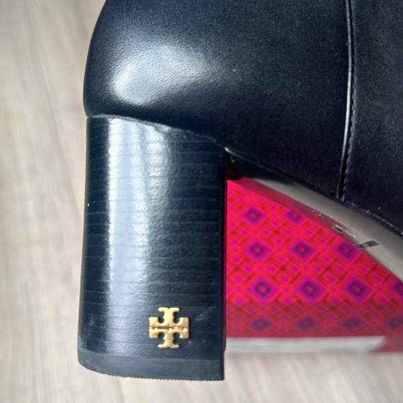 Tory Burch Women’s Brooke 70MM calf leather black booties with heel. Worn once! - Picture 3 of 6